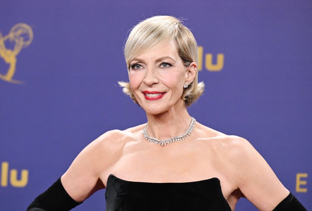 You'll Want To Embrace Your Grays With These Gorgeous Hair Color Ideas (7) You'll Want To Embrace Your Grays With These Gorgeous Hair Color Ideas (7)