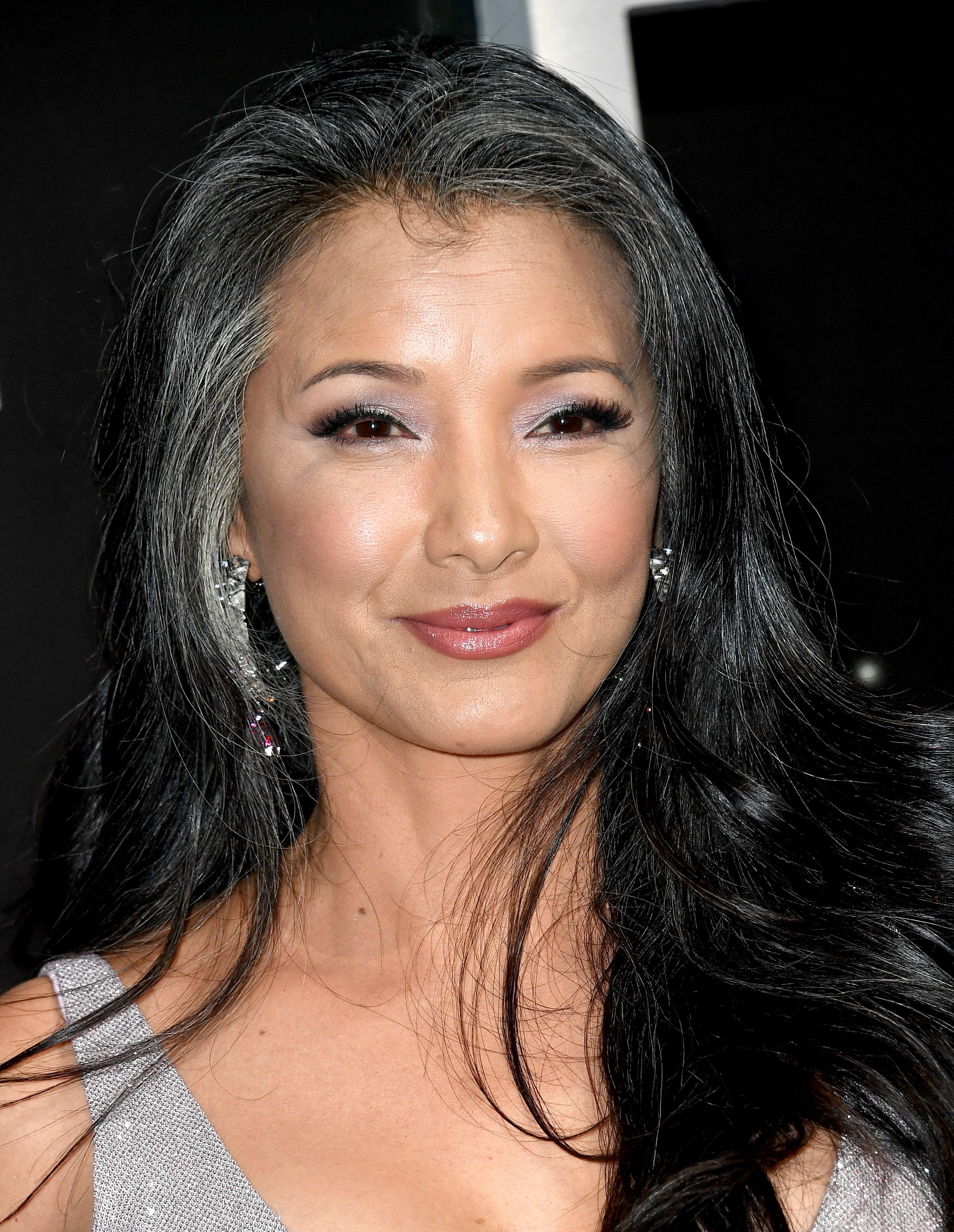 You'll Want To Embrace Your Grays With These Gorgeous Hair Color Ideas (16) You'll Want To Embrace Your Grays With These Gorgeous Hair Color Ideas (16)